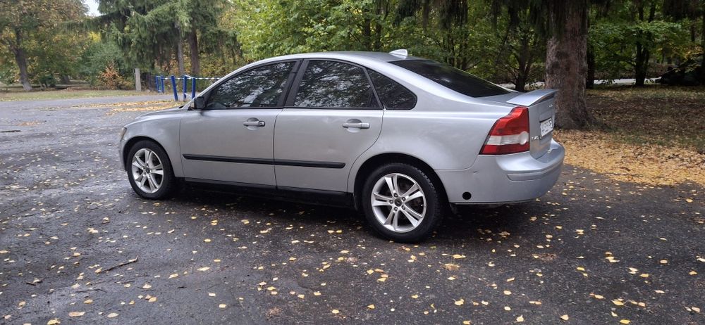 VOLVO S 40 2.5 L
