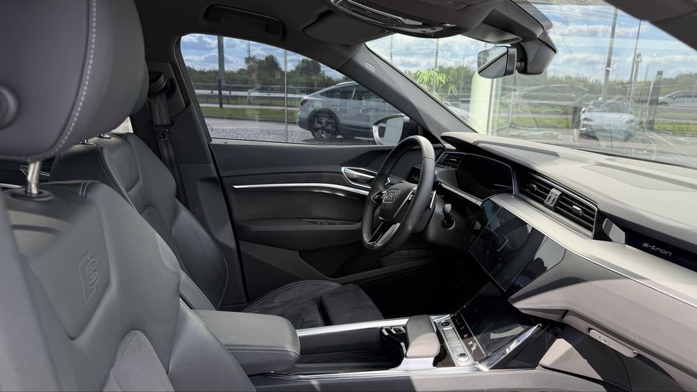 Audi e-tron Sportback 2022 року 95 KW