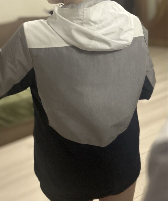 Тепла зимова куртка