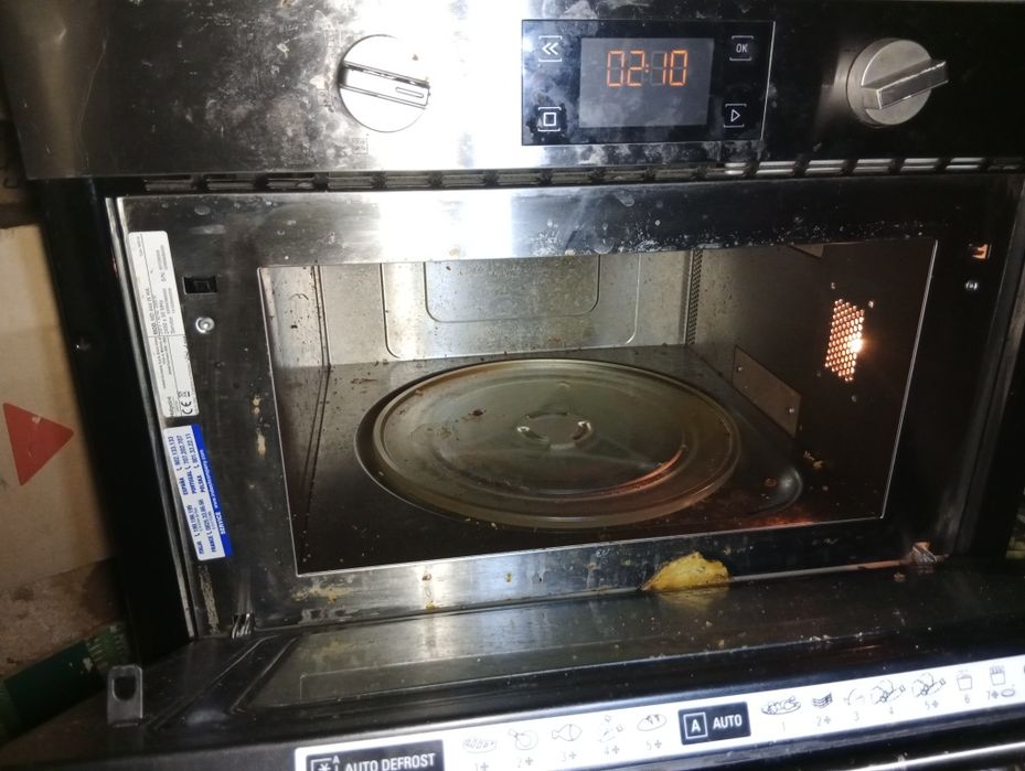 Продам встраиваемая микроволновая печь Hotpoint-Ariston модели MD 444