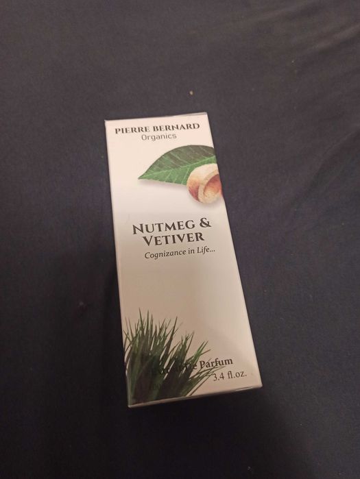 Pierre Bernard Organics Nutmeg & Vetiver ekstrakt perfum