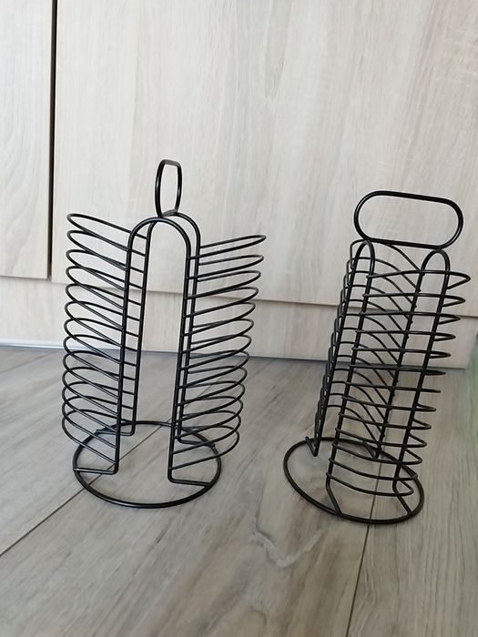 Stojaki na plyty