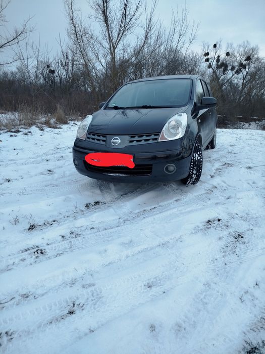 Нісан ноте бензин низина зимова нові стойки