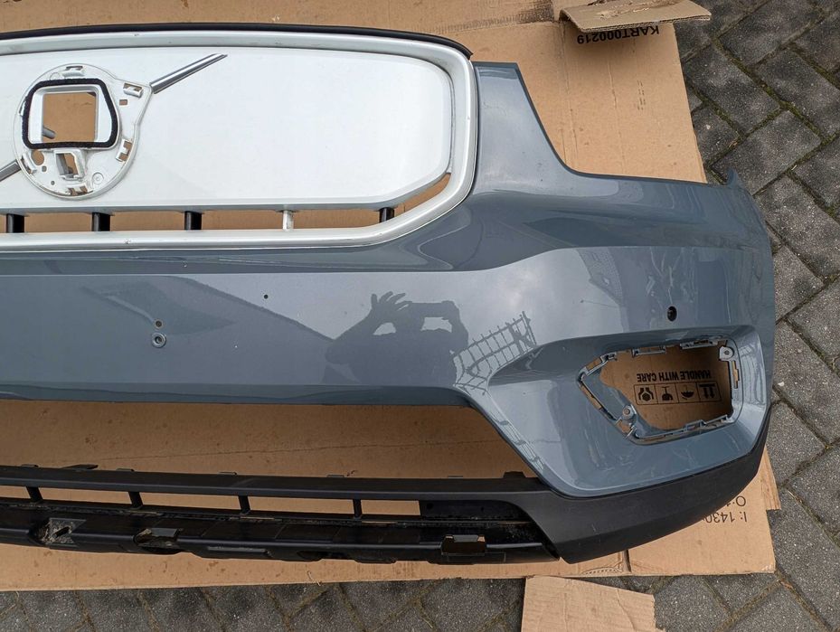 Volvo XC40 EX40 C40 Бампер передній Recharge Дорестайл