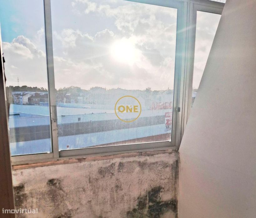 Apartamento T2 no Fogueteiro, Amora – 4º Andar com Excelentes Áreas