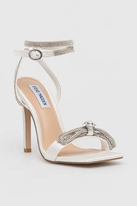 Sandały na szpilce białe Steve Madden 36