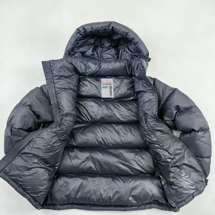 Пуховик Prada/ куртка прада