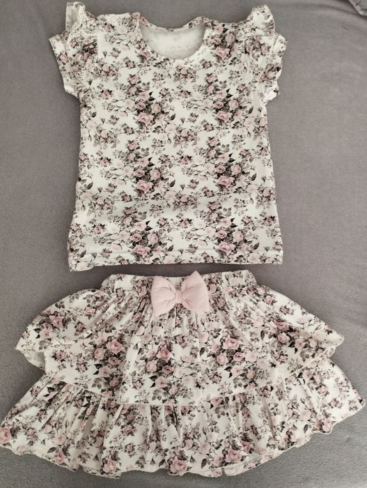 Komplecik bluzeczka i spódniczka