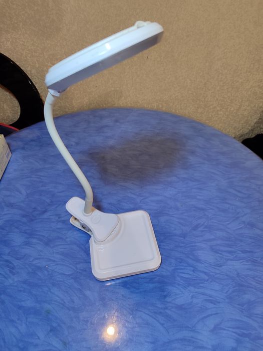 Настільна usb лампа.