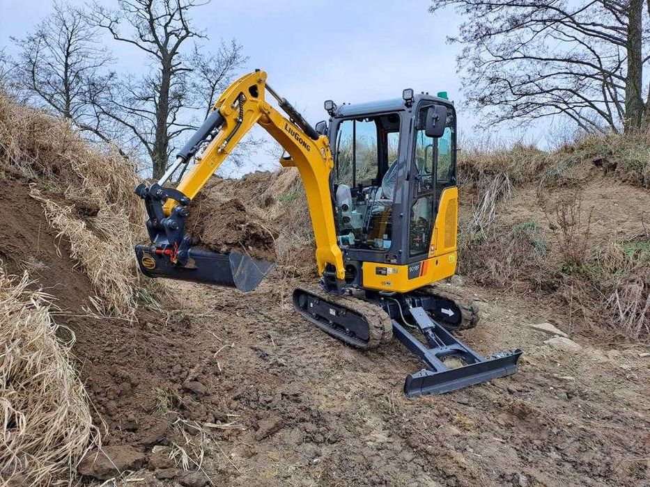 Wynajem Mini Koparki /usługi/z wiertłami/transport / Wrocław