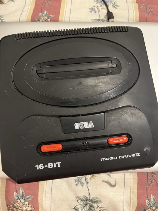 Consola sega megadrive 2 para peças