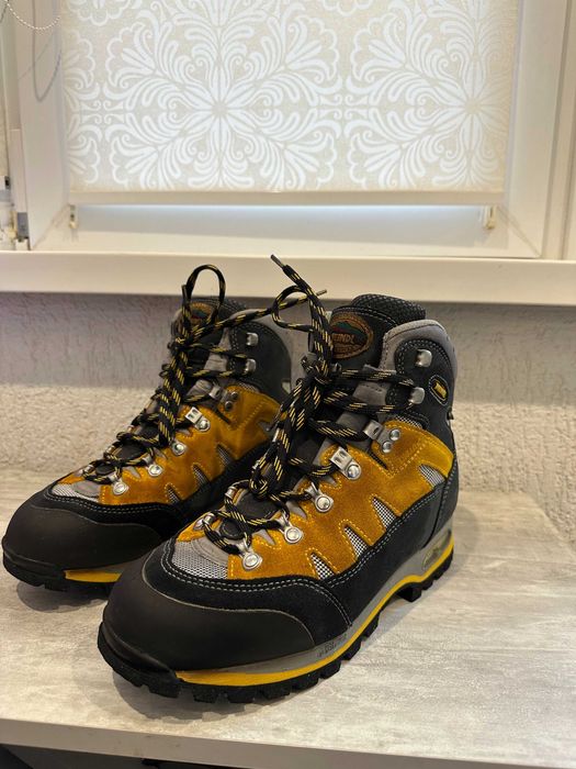 Ботинки Туристические MEINDL Gore-Tex (40.5р. 26 см) Original