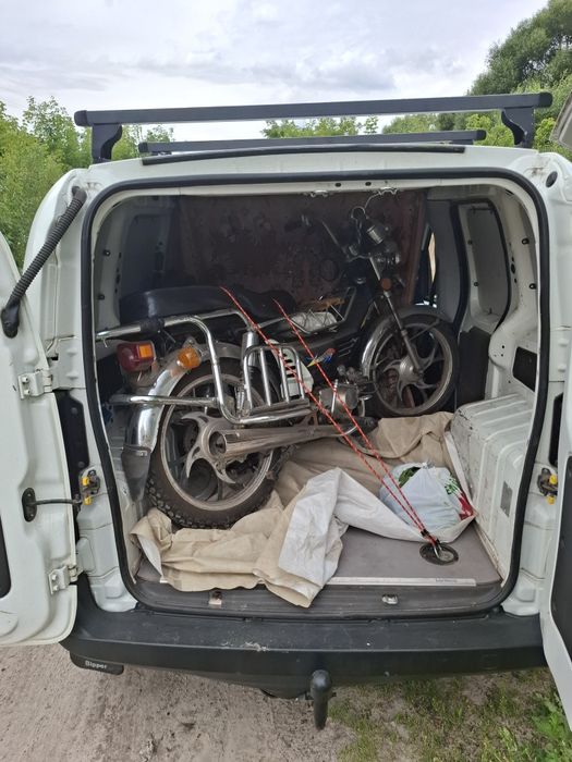 Грузові перевезення.