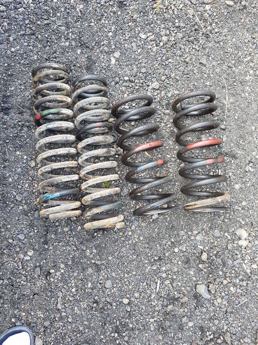 Sprężyny zawieszenia mercedes W123 kombi 2.8 TE