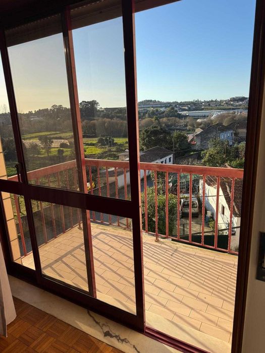 Apartamento T2 Renovado | 92 m² | Garagem 12 m² | Fânzeres, Gondomar