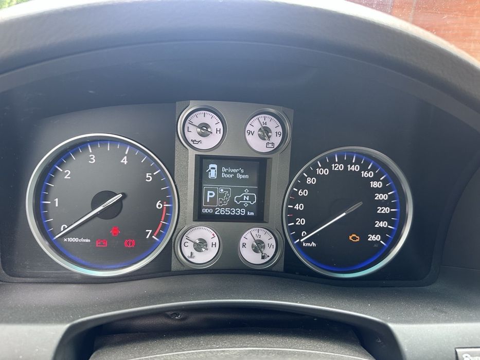 Продам LEXUS LX570 2011