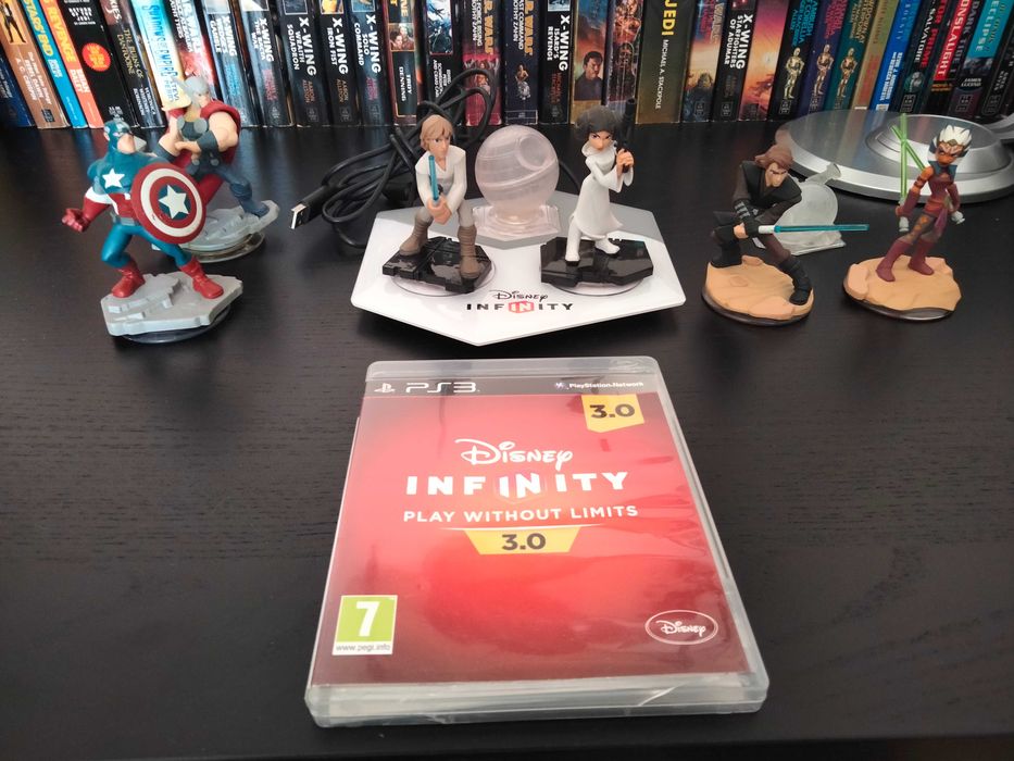 Conjunto de Figuras e Jogo Disney Infinity 3.0