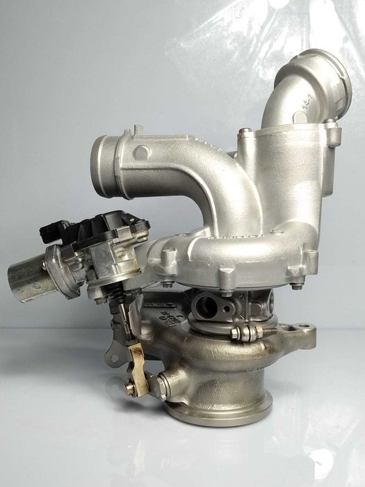 Turbo Turbina 06K145715F 2.0TFSi  Audi Q3 BEETLE GOLF 6 SCIROCCO FL