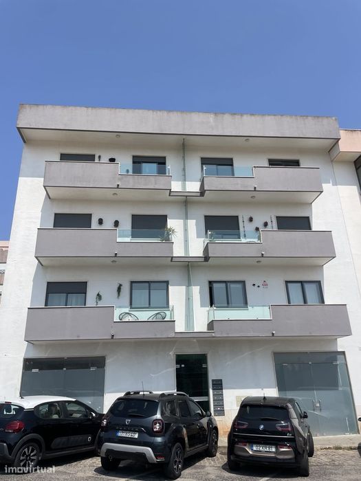 T2 Apartment with Balcony in Encosta do Sol