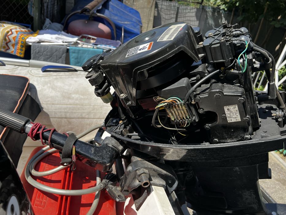 Лодка моторная RIB с мотором и лафетом катер човен