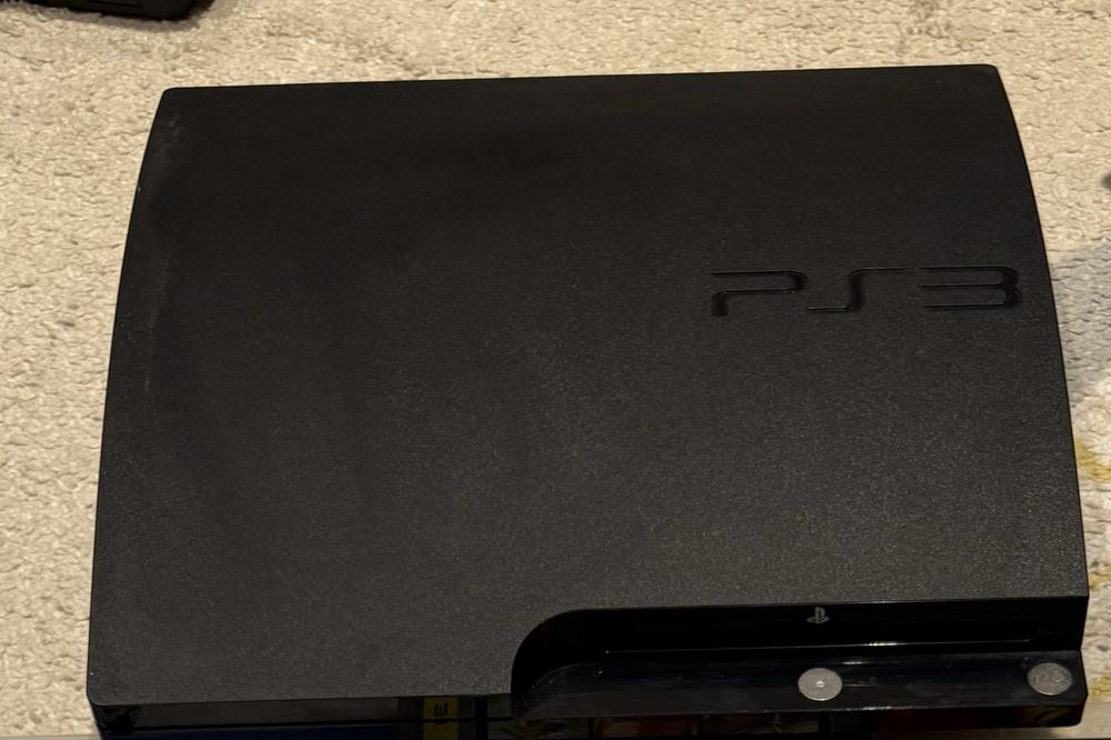 Playstation 3 com 2 comandos