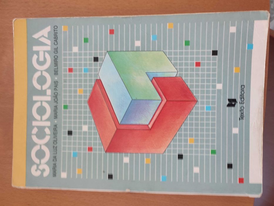 Livro de Socilogia Geral vários temas da sociologia ( educação, família, trabalho, organizações, etc