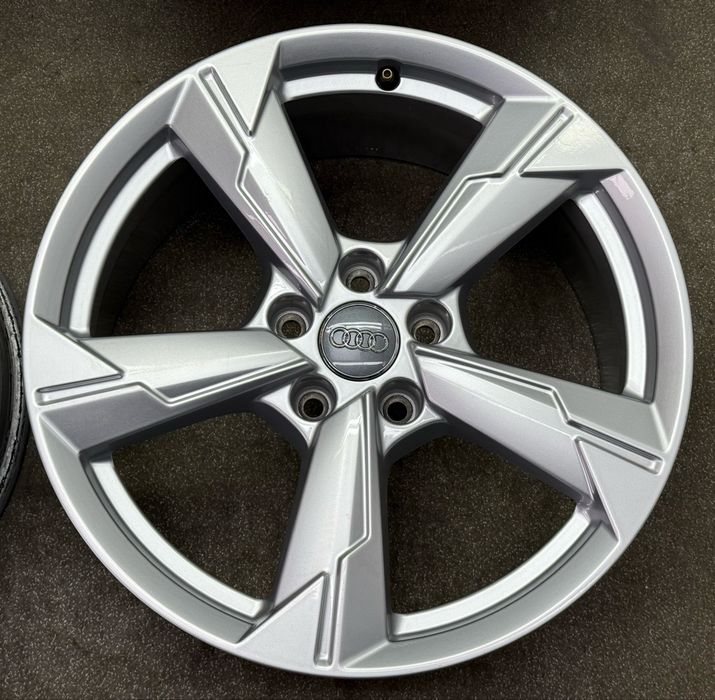 Диски R18 5 112 et39 J8 Оригінал Audi A6 A4 q3 q5 титани ауді passat tiguan T-Roc