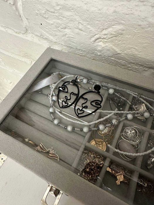 Сережки біжутерія