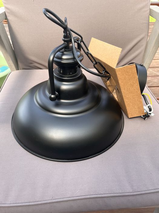 Lampa czarna Mio