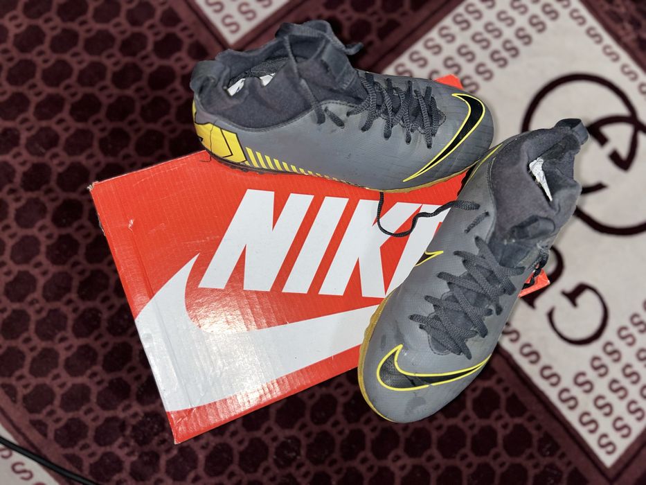 Сороконіжки Nike Mercurial Superfly 6 Academy 37розмір