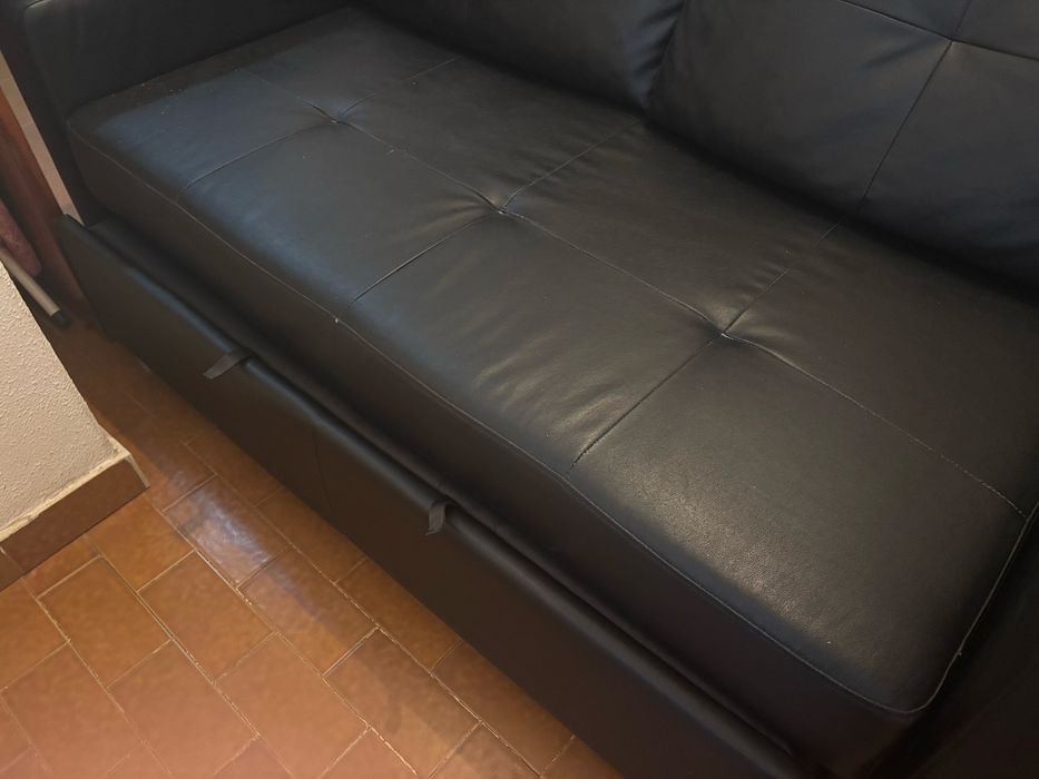 Sofa 2 lugares com cama