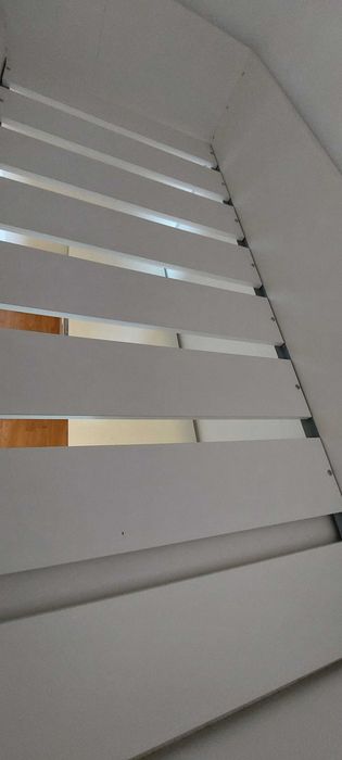 Estrutura cama, roupeiro, secretaria e estante - IKEA