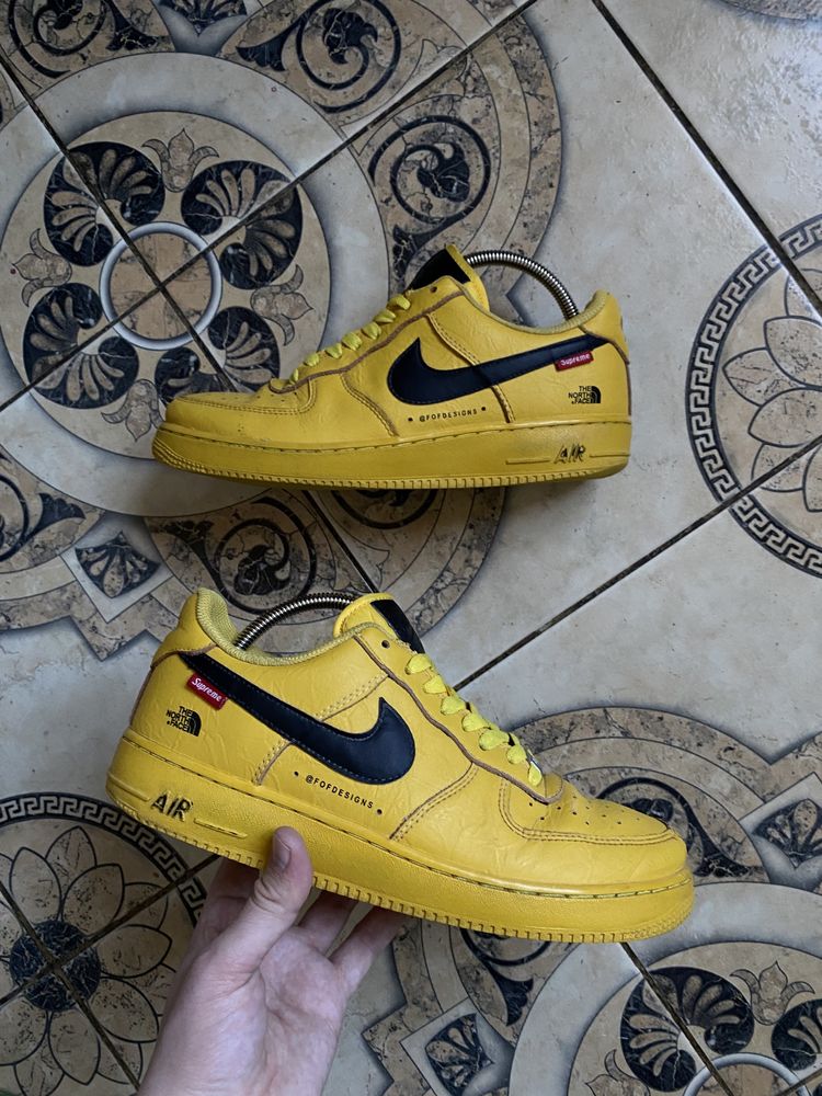 NIKE Air Force 1 X SUPREME X THE NORTH Face 900 Olx