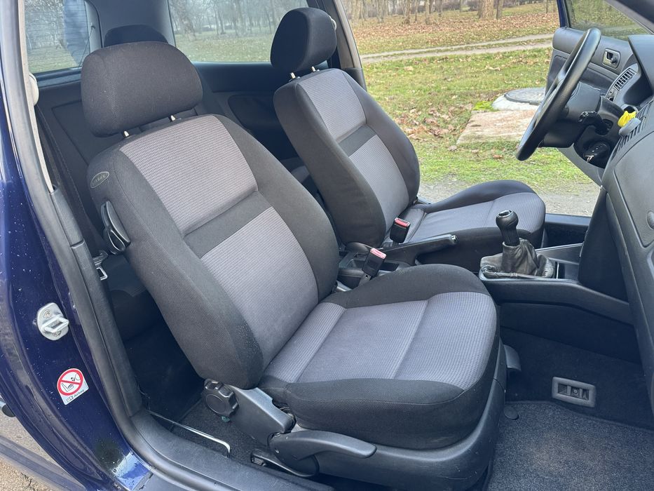 Продам Volkswagen Golf 4 1.4mpi