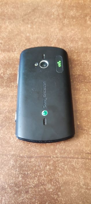 Sony Ericsson WT19i