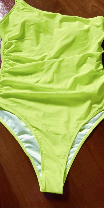 Fato de banho em verde neon