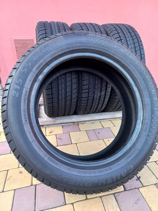 26рік. 215/55/17. Нова гума  шини r 17.  Резина комплект або парою