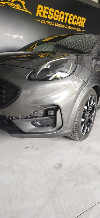 Ford Puma St-line salvado