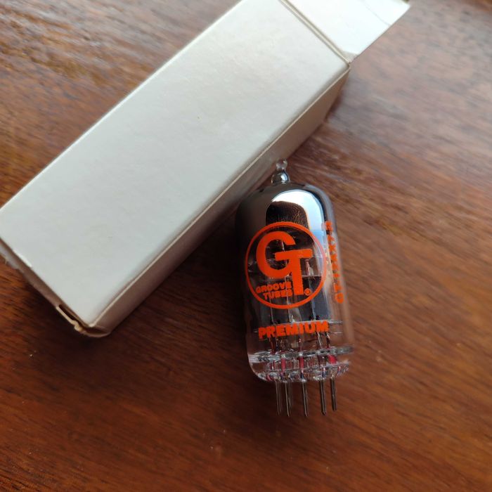 Válvulas p_amplificador guitar, baixo, Hi-Fi ECC 12AX7 EL84 EF86 etc