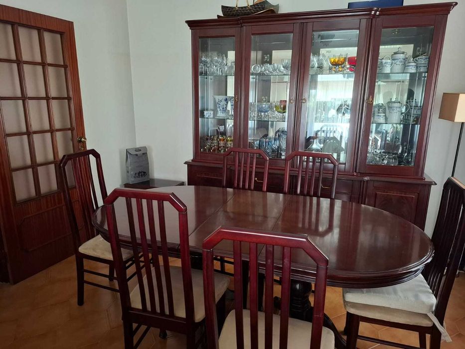 Móveis Sala de Jantar em Mogno
