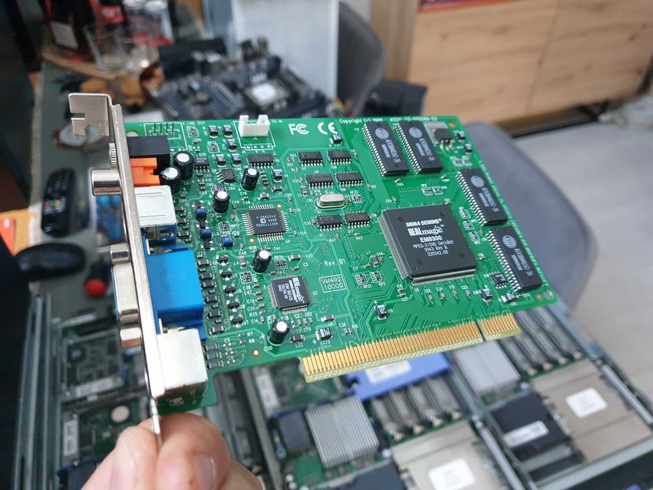 SIGMA DESIGNS REALmagic EM8300 53-000569-02 MPEG-2/DVD decoder pci karta