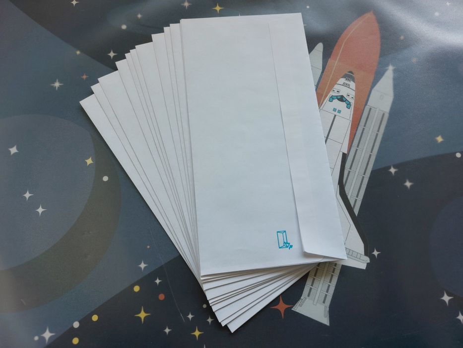 12 envelopes brancos