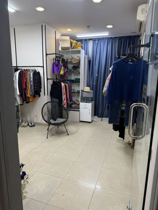 ТЦ Афіна магазин-офіс генератор