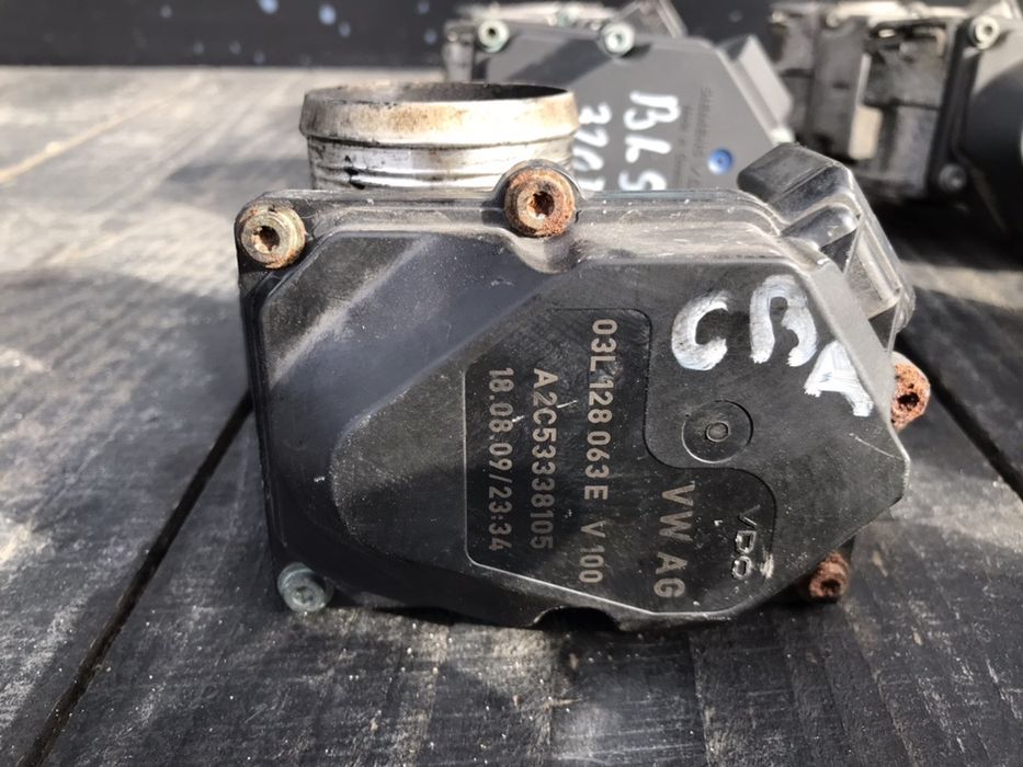 Дроссельная заслонка Volkswagen Passat B6 Golf 5 Caddy Touran