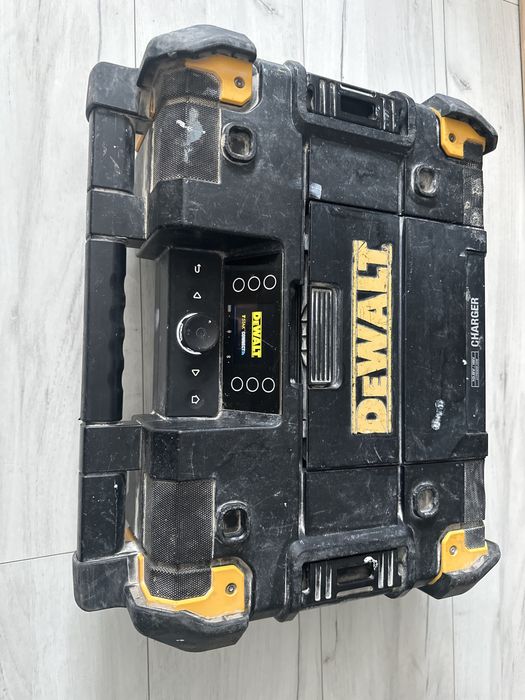Radio DeWalt  DWST1