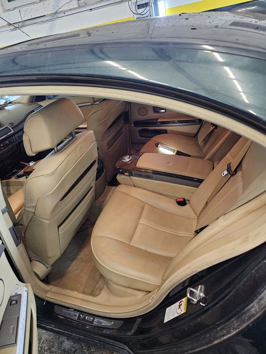 Bmw seria 7 760 v12