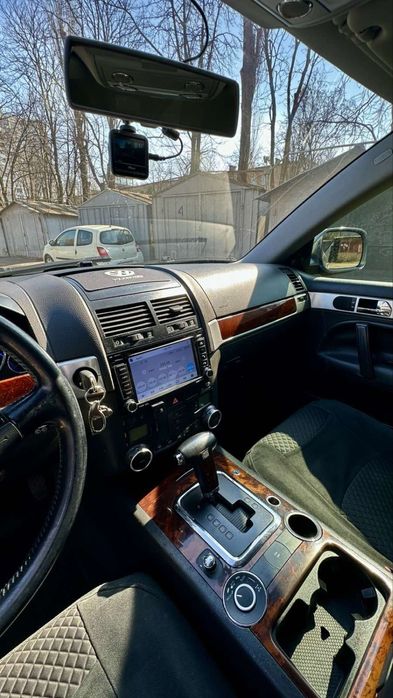 Таурег 3.2  газ/бенз 2004 р.