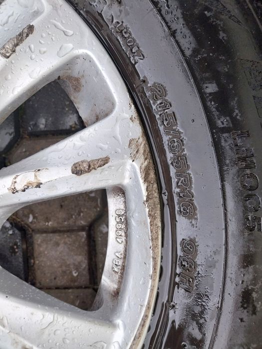 Całe Koło Zimowe R16 5x114.3 6.5J ET 35