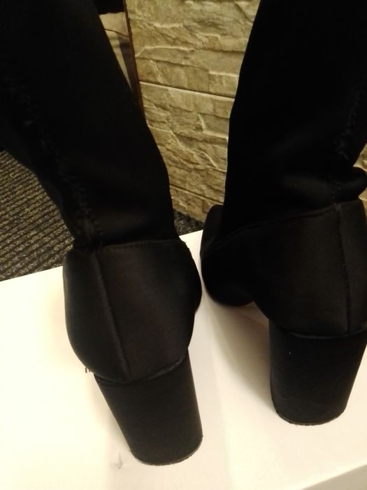 Trzewiki czarne na słupku Kazar