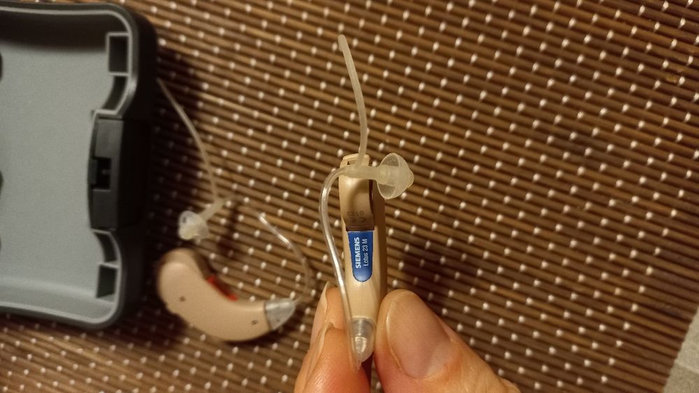 Слухові апарати ReSound moxi 2, Siemens Lotus 23m